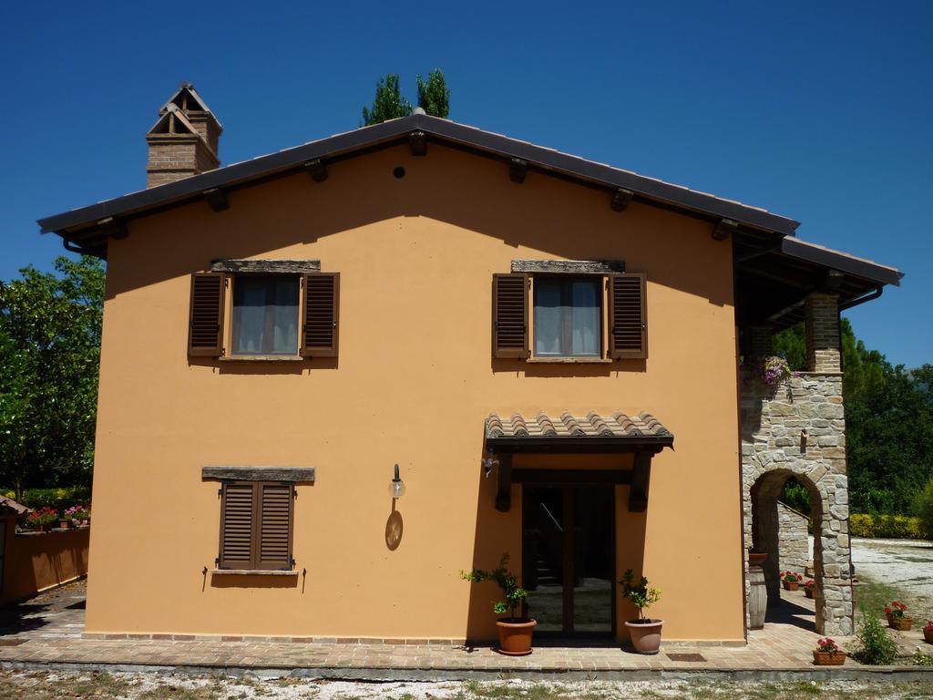 Tadinum Romana Gualdo Tadino Exterior foto